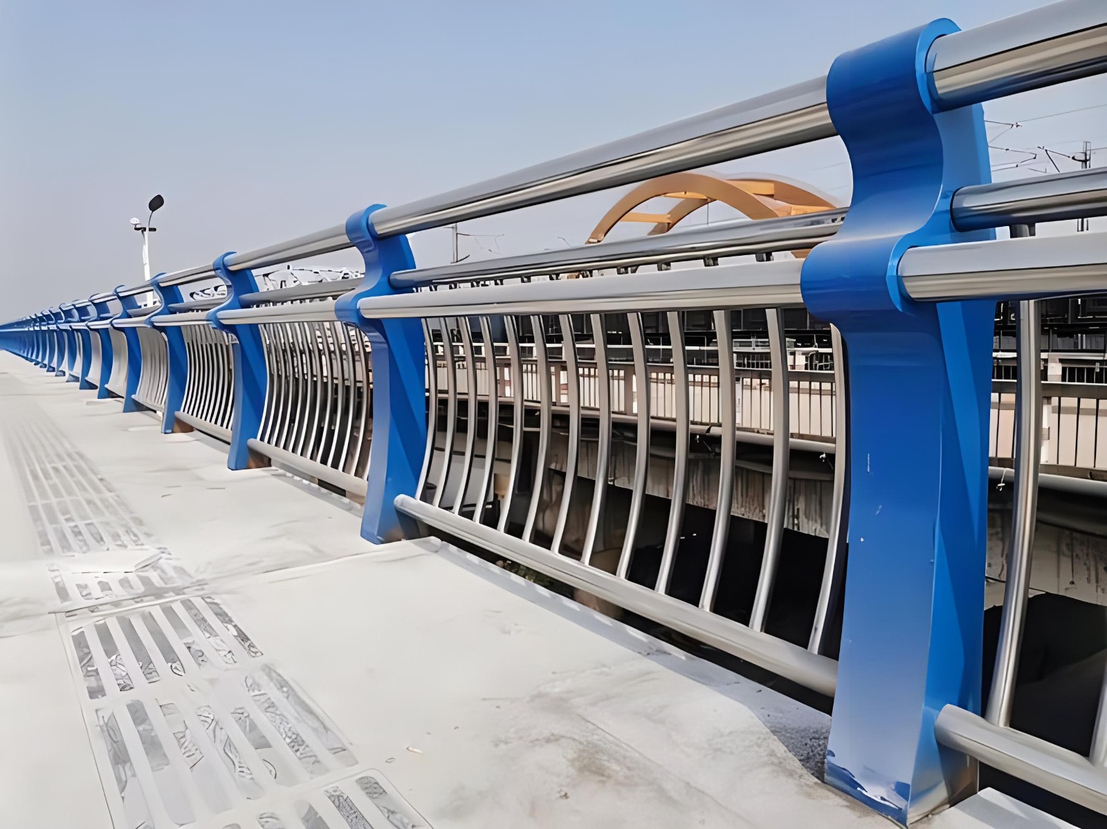 克孜勒苏柯尔克孜不锈钢复合管护栏制造工艺要求及其重要性
